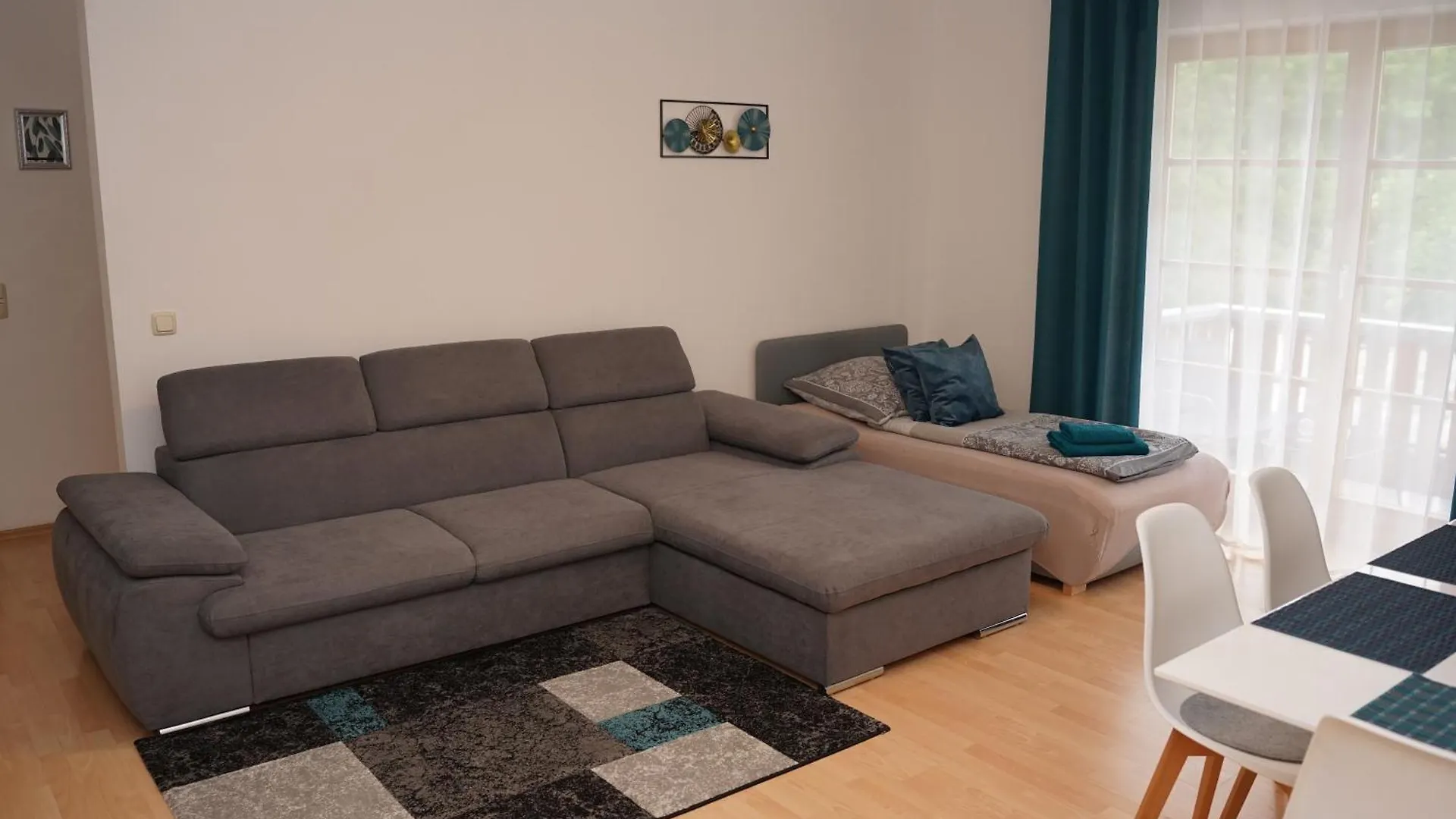 Ferienwohnung Mit Balkon Schwandorf in Bayern Apartment